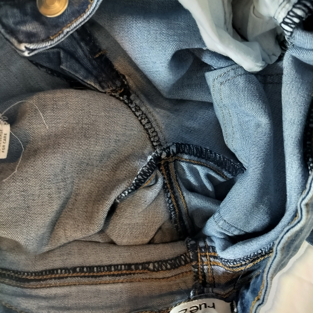 Rue21 Distressed Blue Boyfriend Jeans - Picture 5 of 5